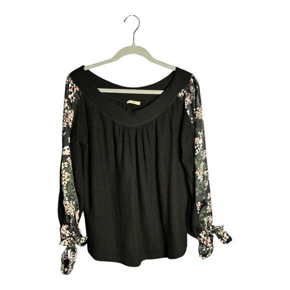 Kori Black Waffle Knit Top With Floral Print Sleeves Round Neck Size Small - Picture 1 of 7